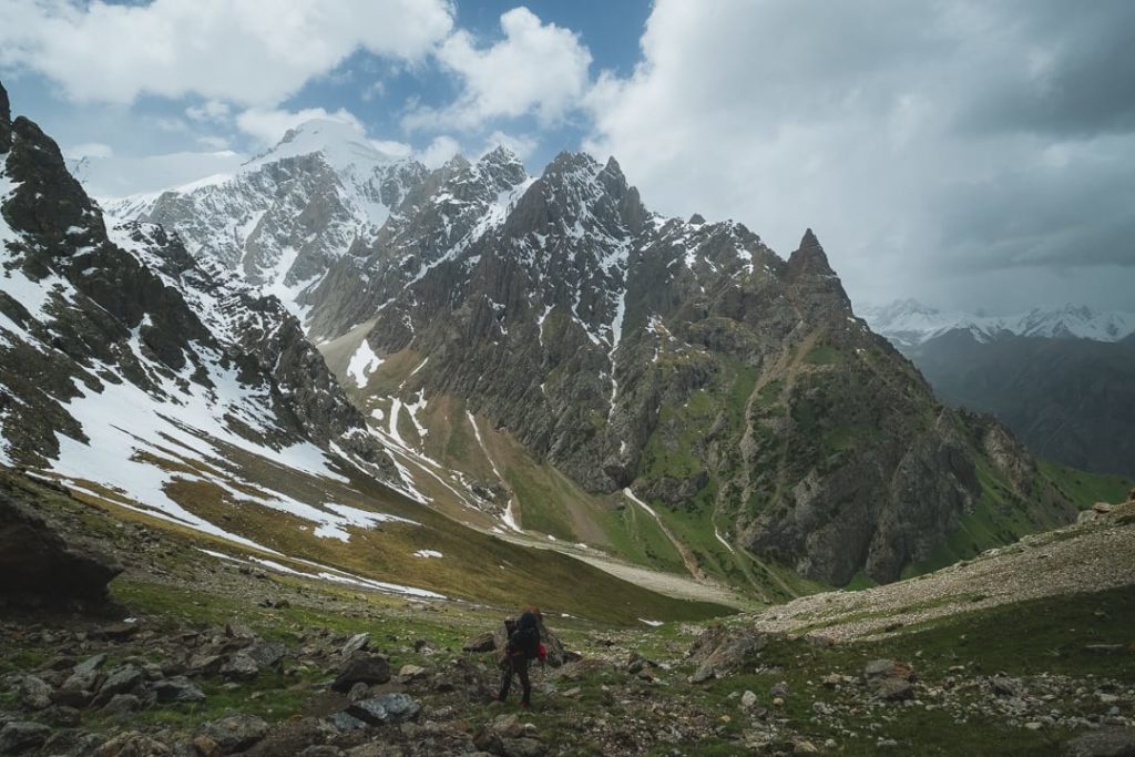 kara-suu pass asain patagonia lone hiker