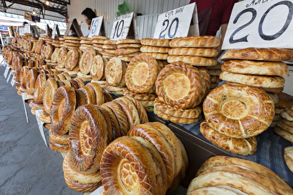 the amazing bread of kyrgyzstan baazar market